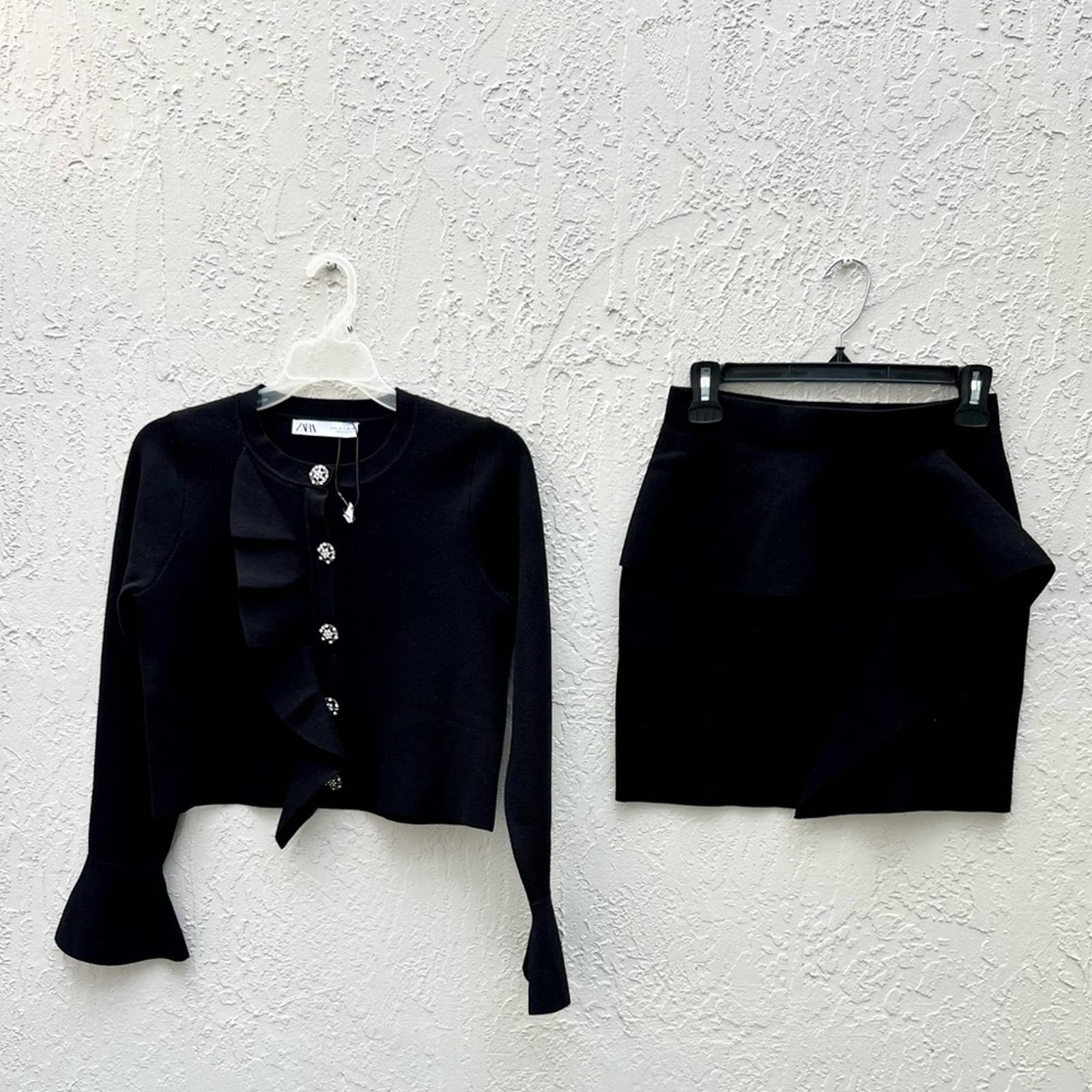 Zara matching knit set/ suit: jacket and skirt black Small new