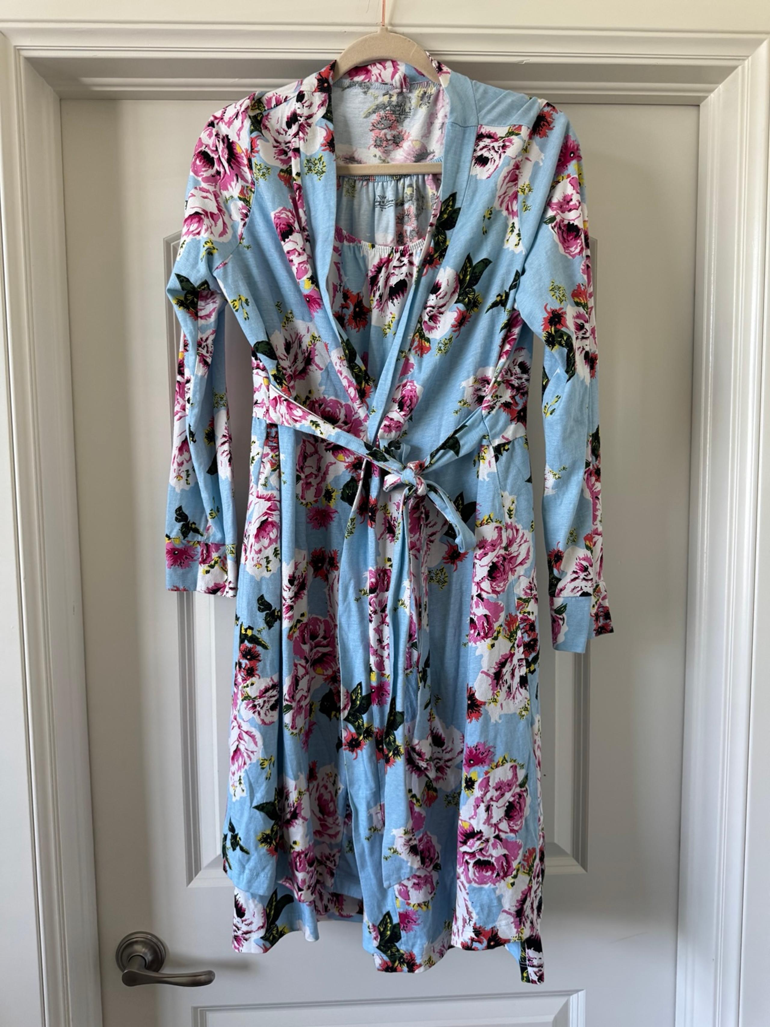 NEW Baby Be Mine Maternity/Nursing Blue Floral
Gown & Robe-size XL