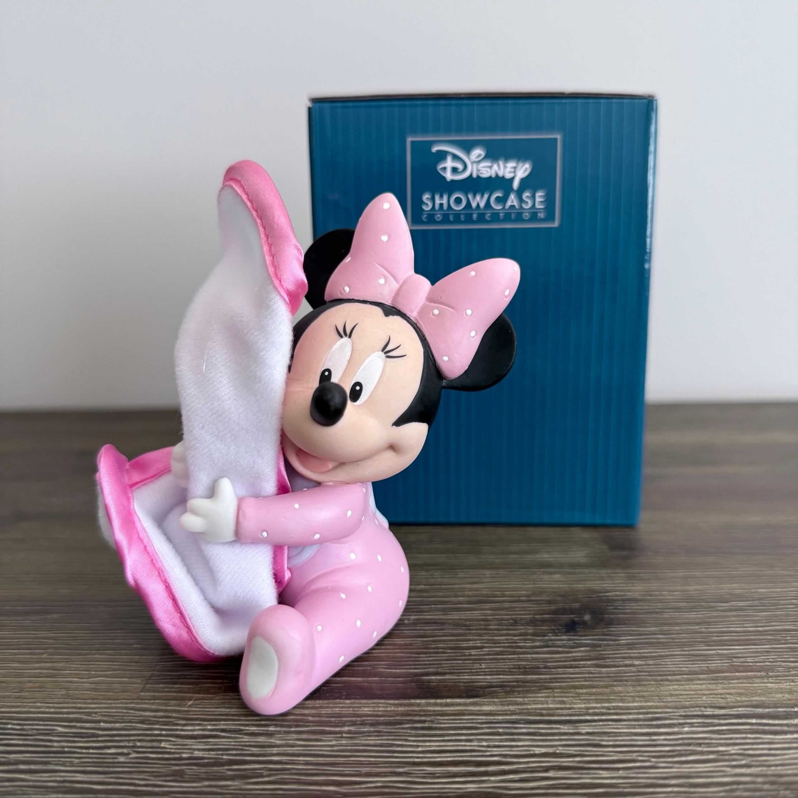 Disney Showcase Precious Moments Baby Minnie Mouse “Hugs and Cuddles” Figurine