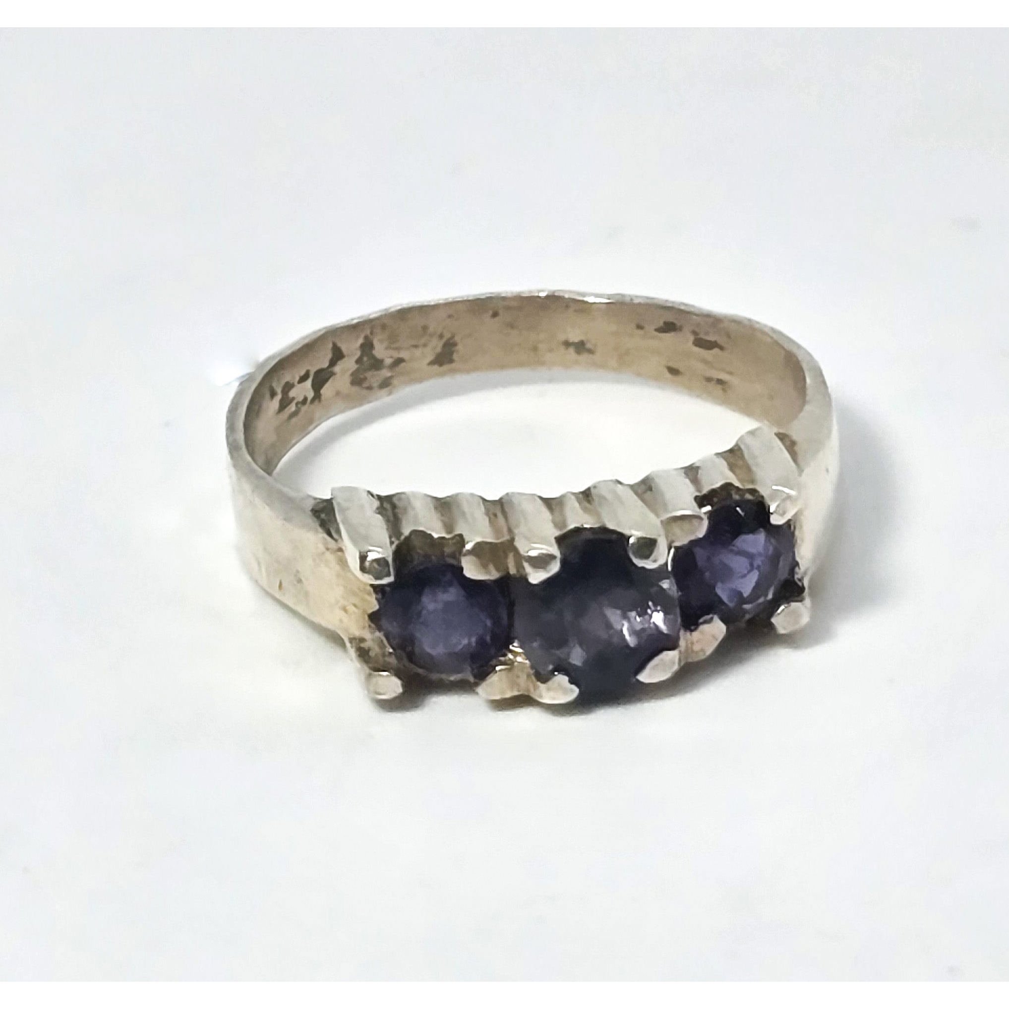Tanzanite Three stone past present future Sterling Silver vintage Ring size 8.5