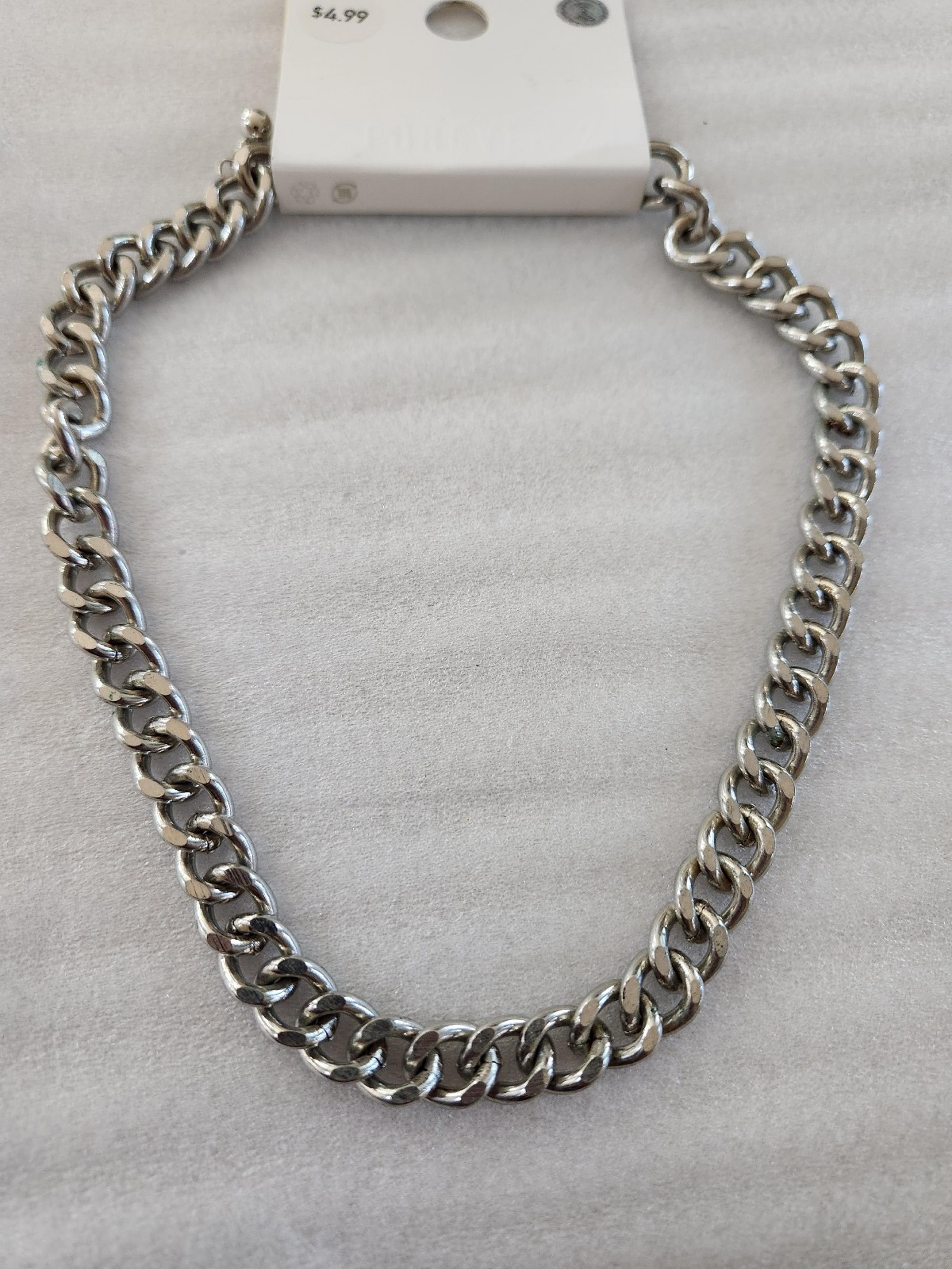 Forever 21 chain necklace