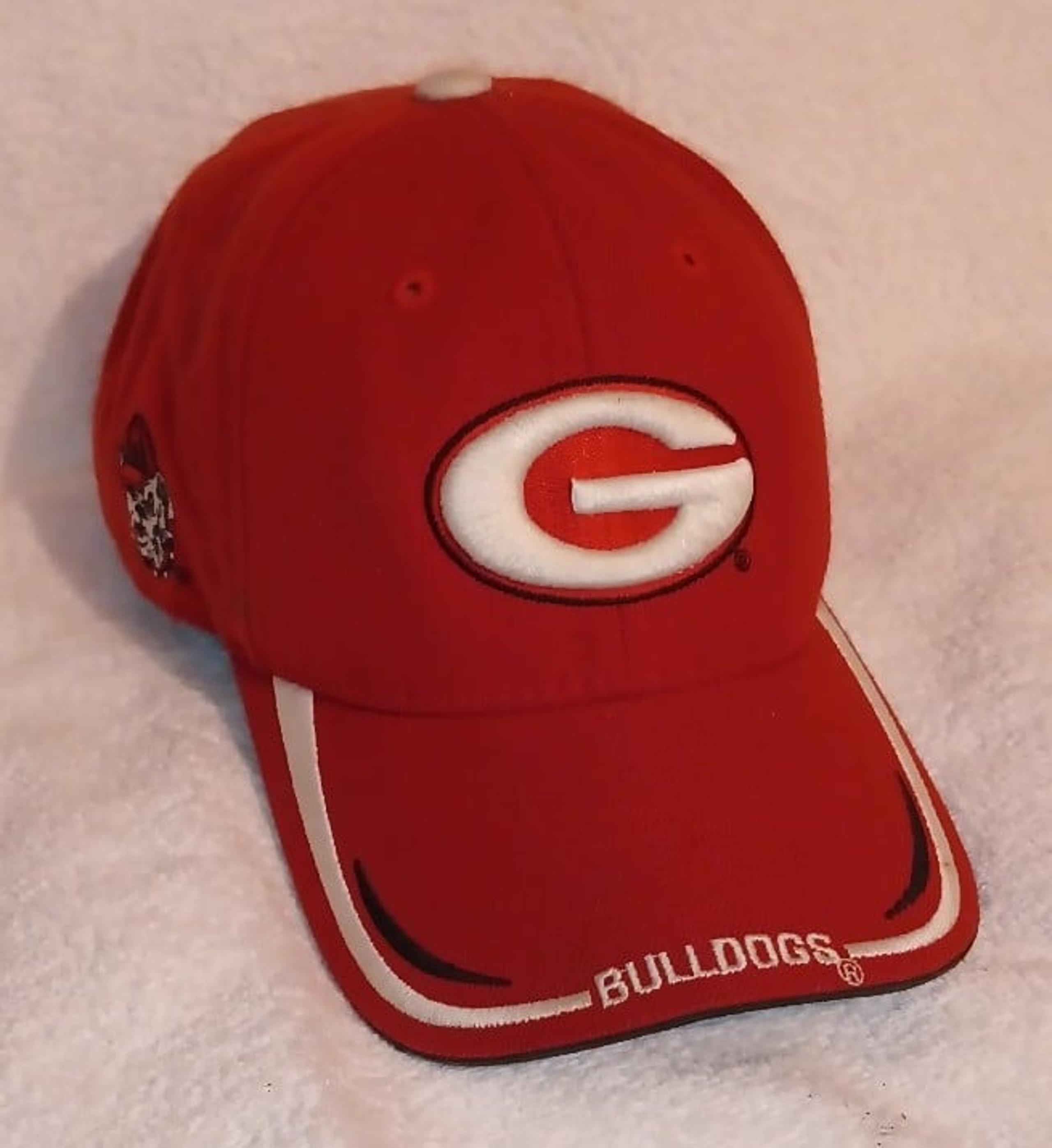 vintage collectible UGA, Georgia Bulldogs baseball cap hat Velcro adjustable hat