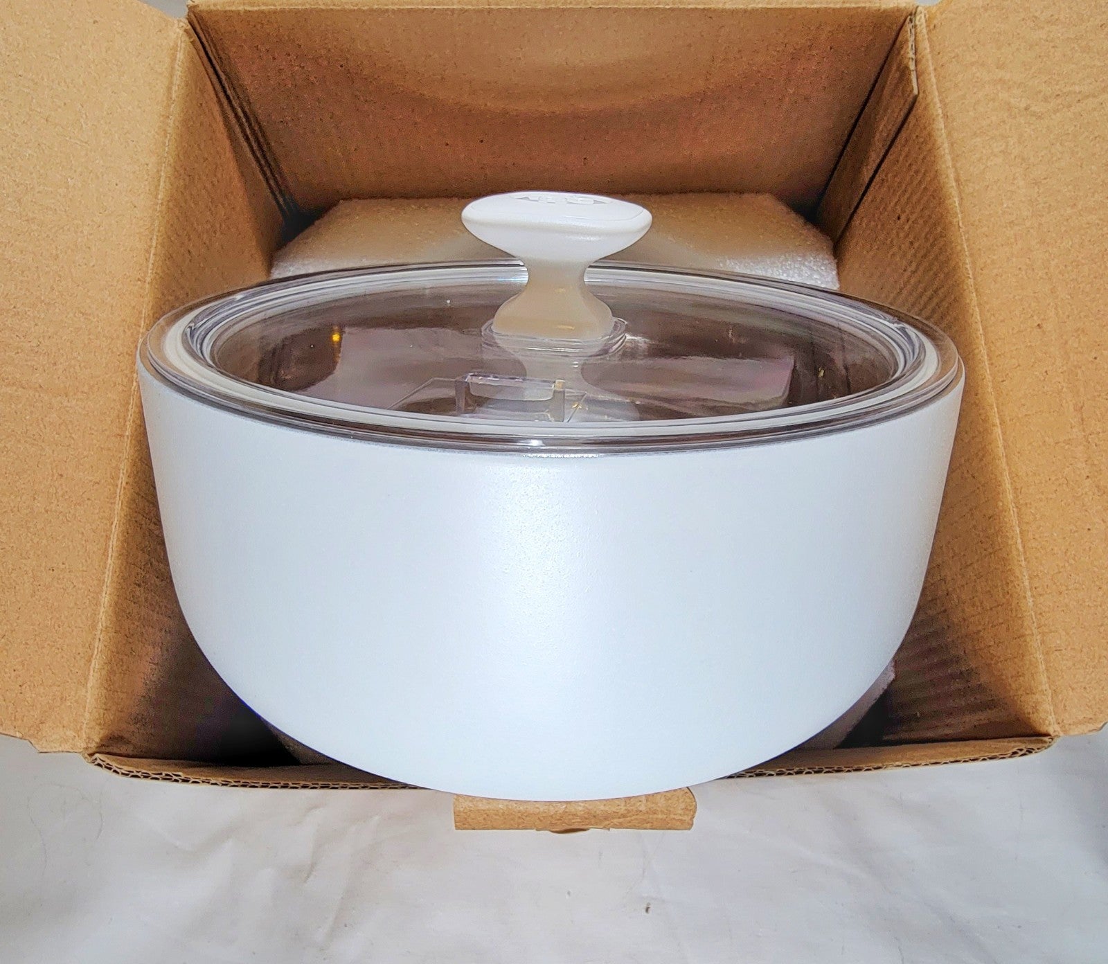 Pampered Chef 1-qt Insulated Serving Bowl