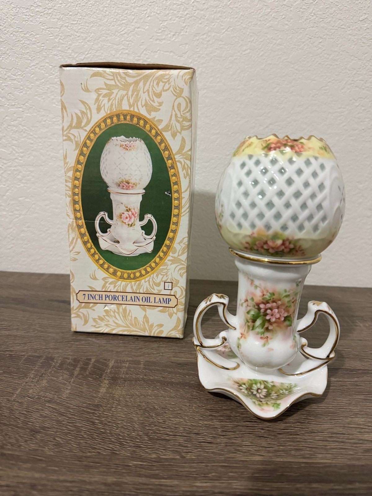 Vintage Cracker Barrel 7 inch Porcelain Oil Lamp