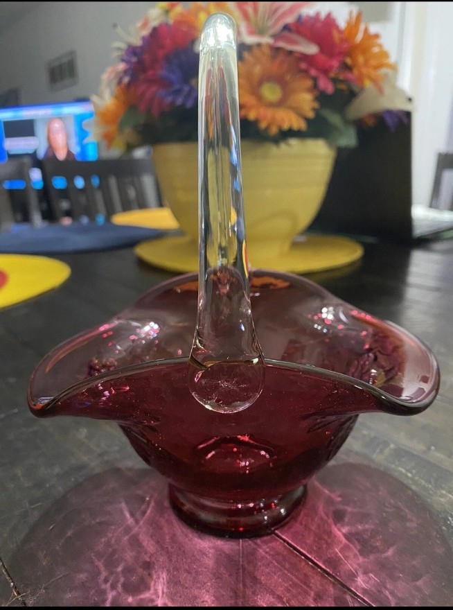 Vintage L.E. SMITH Ruby Red QUINTEC Cane/Star Art Glass Basket