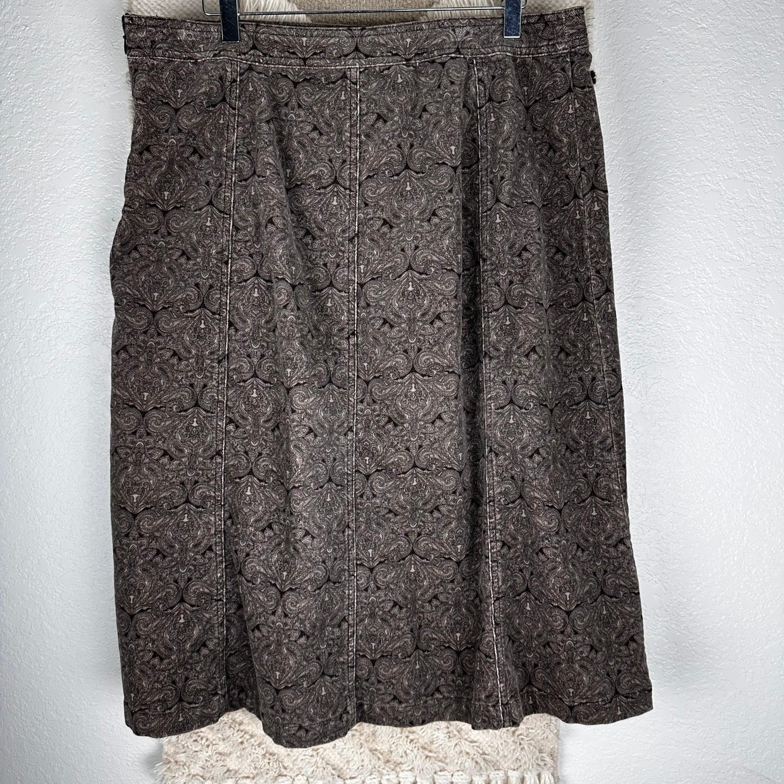 Croft&Barrow vintage corduroy skirt stretch size 14 brown paisley print midi