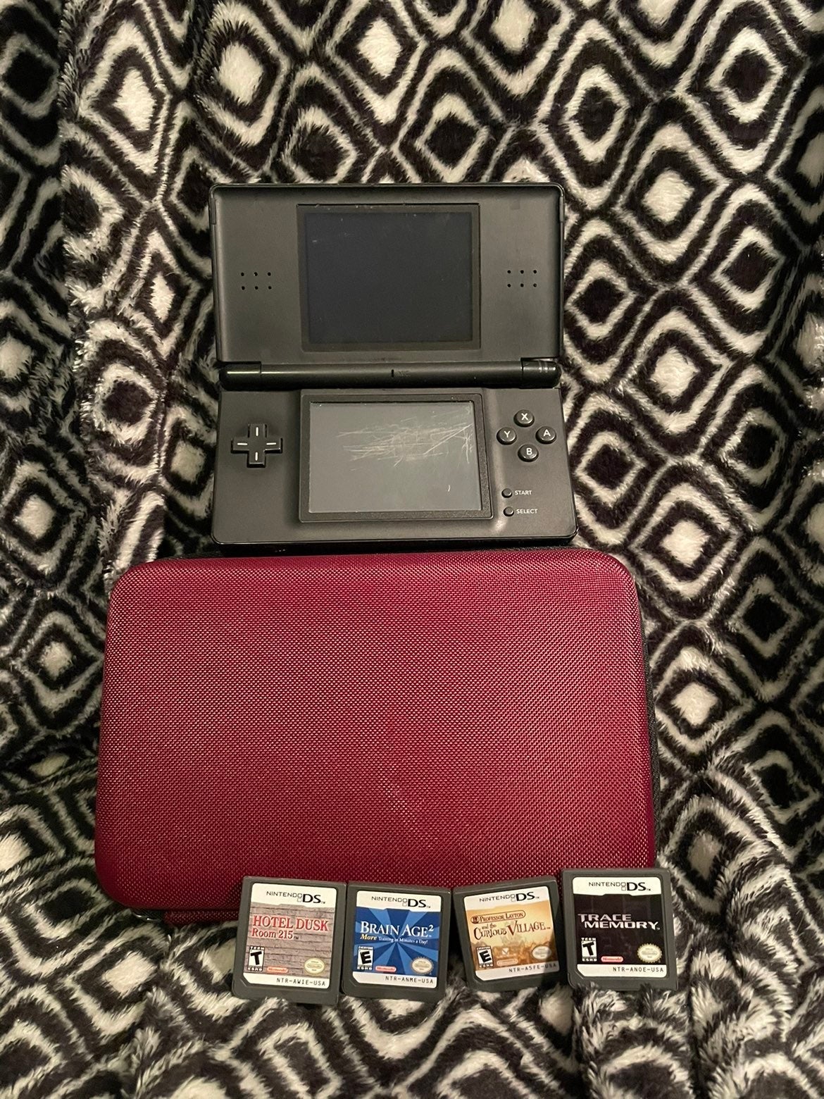 Nintendo DS Lite w/Games and Case