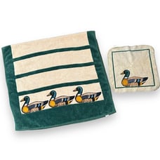 Vintage Hilasal Mallard Duck Set Bath and Hand Towel Green
