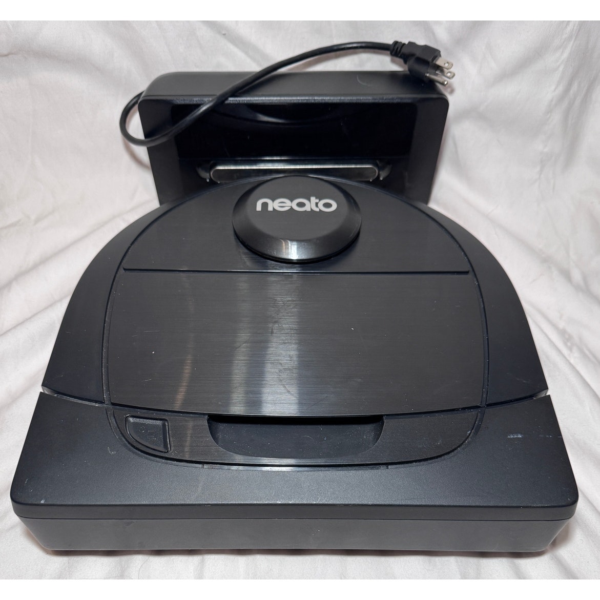 Neato Botvac D6 Connected - Smart Robot Vacuum Cleaner New Battery, Clean
