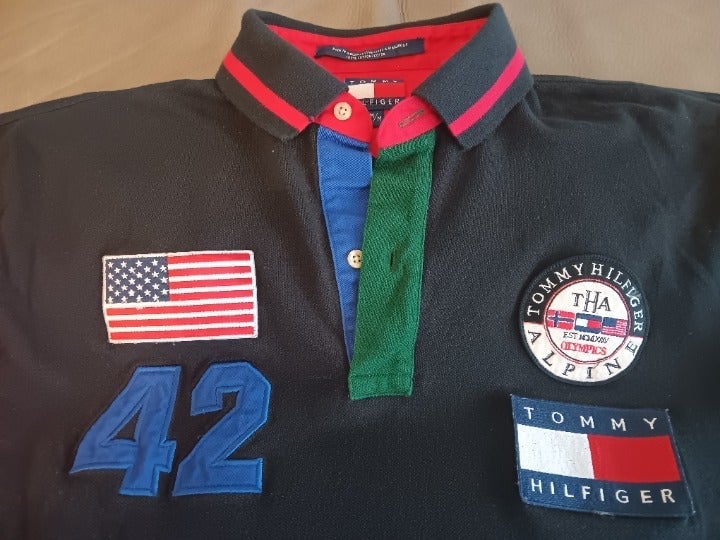 VTG Tommy Hilfiger Black/Red/Green/Blue Alpine Gear USA Olympics Rugby Sz Medium