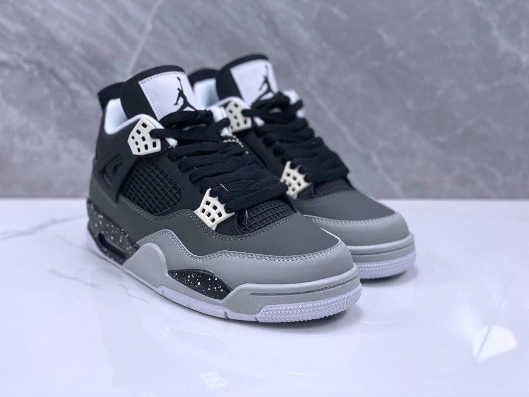 Jordan 4 fear
