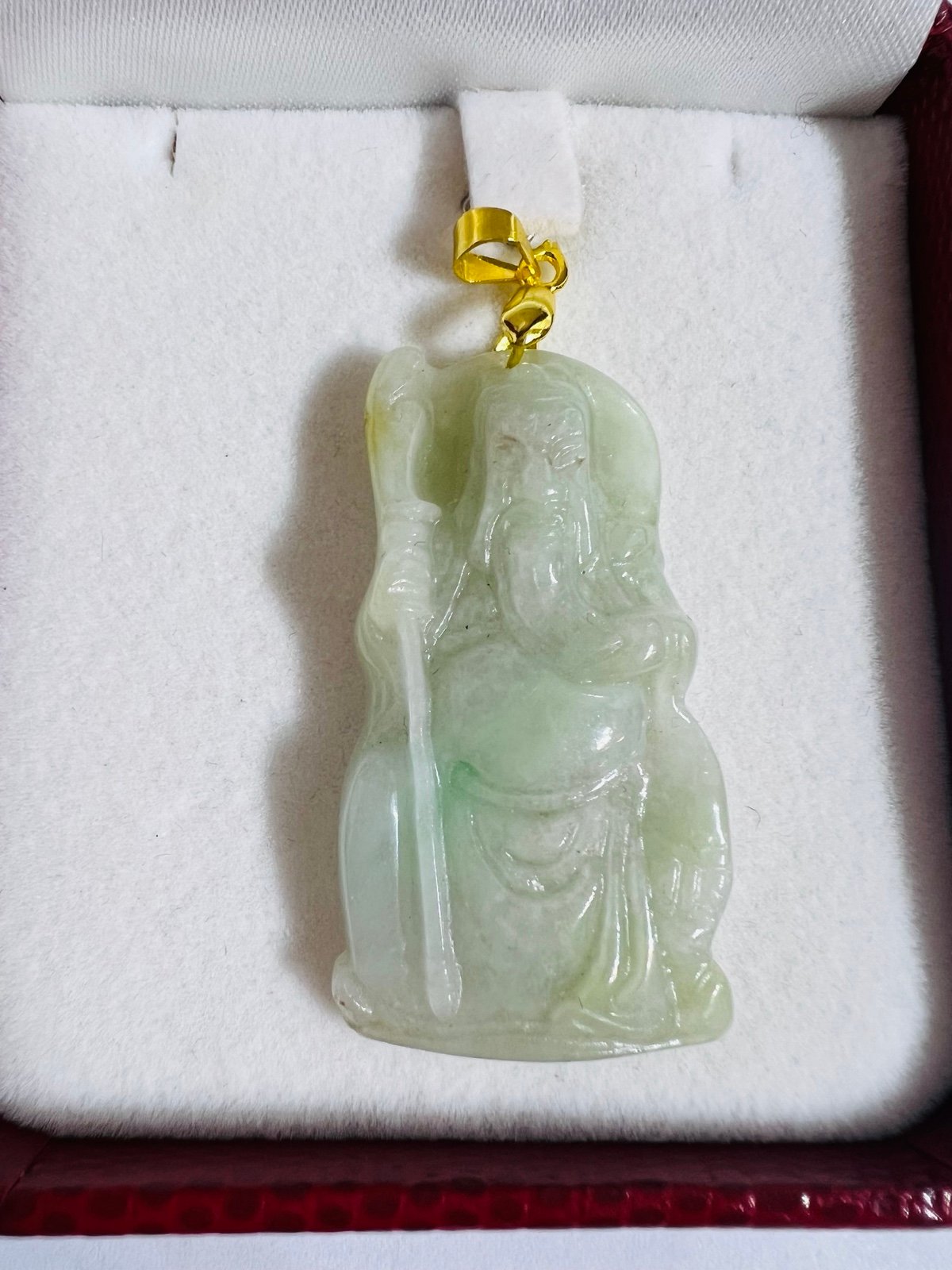 Guan Gong jade pendant