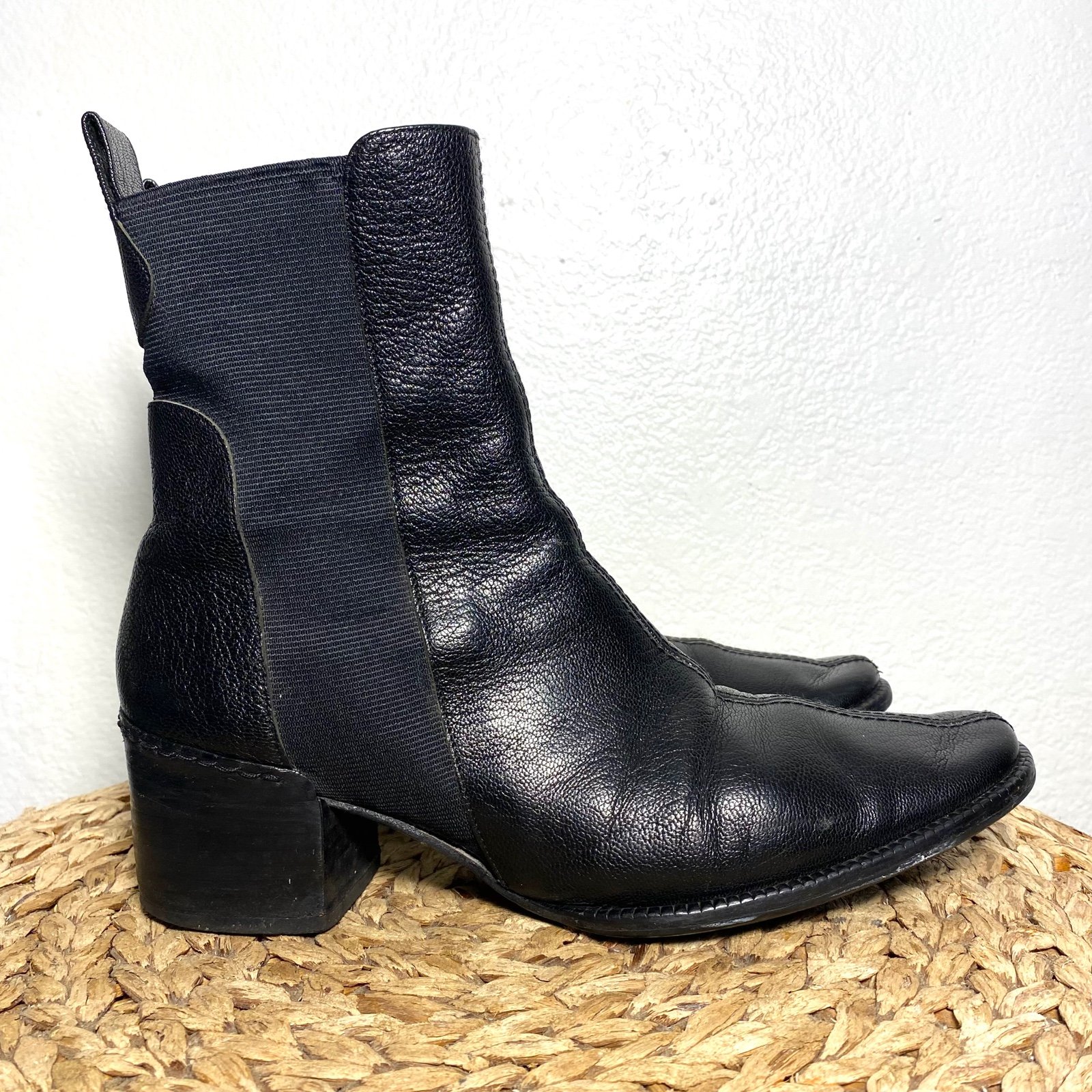 Stephanie kelian mid calf black leather Boots