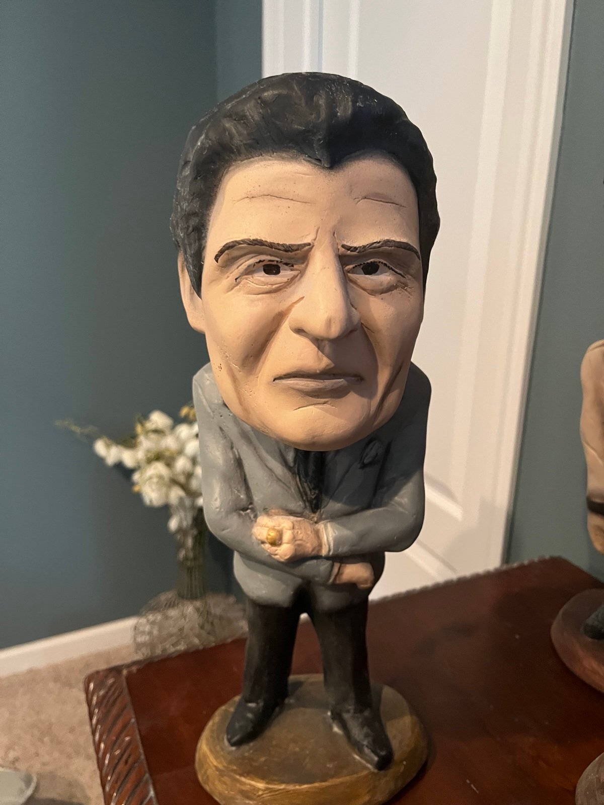 Esco Joe Pesci please am I checking nobody’s bio I’m not sending any messages
