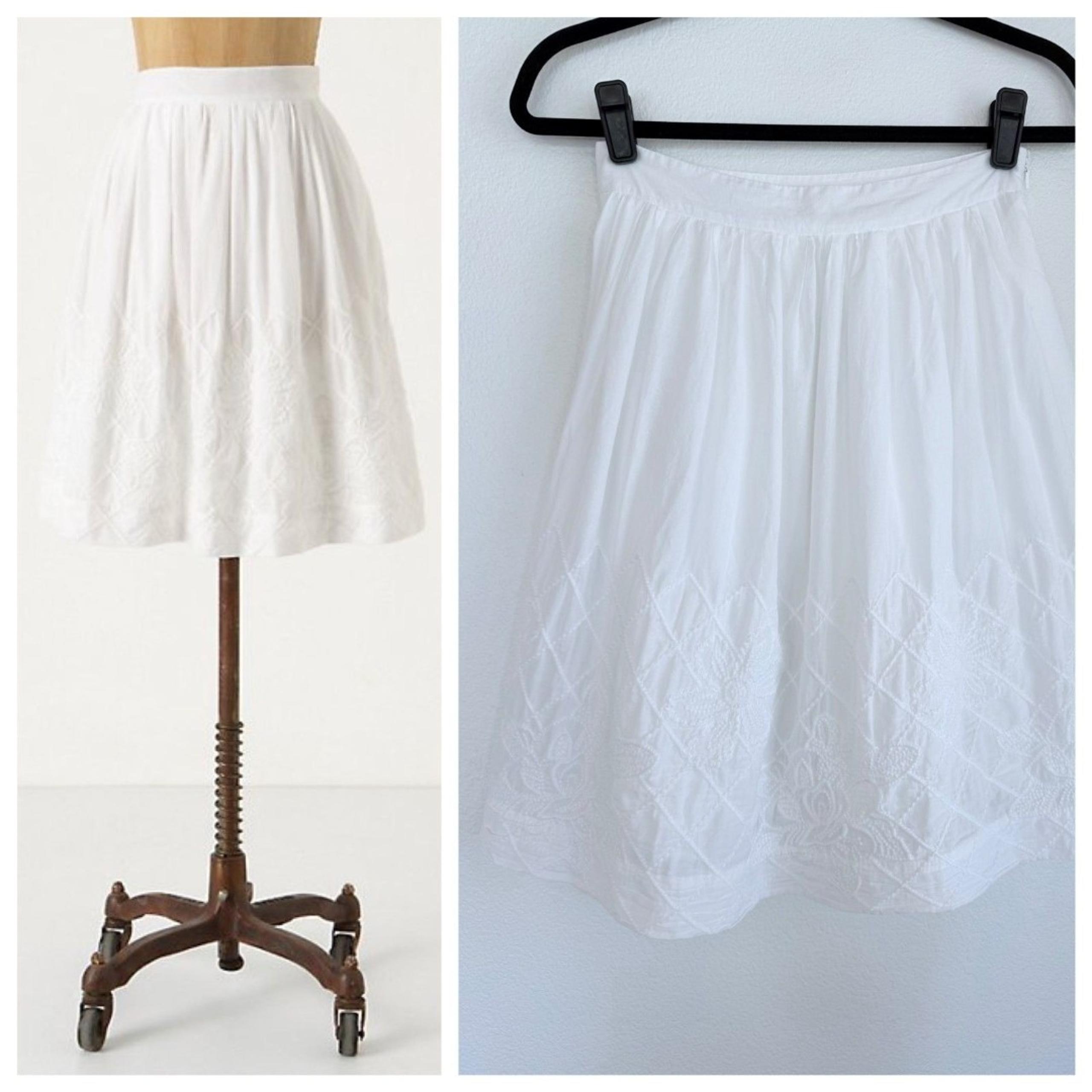 Anthropologie Floreat White Trilliums Embroidered Full Skirt in White Size 6