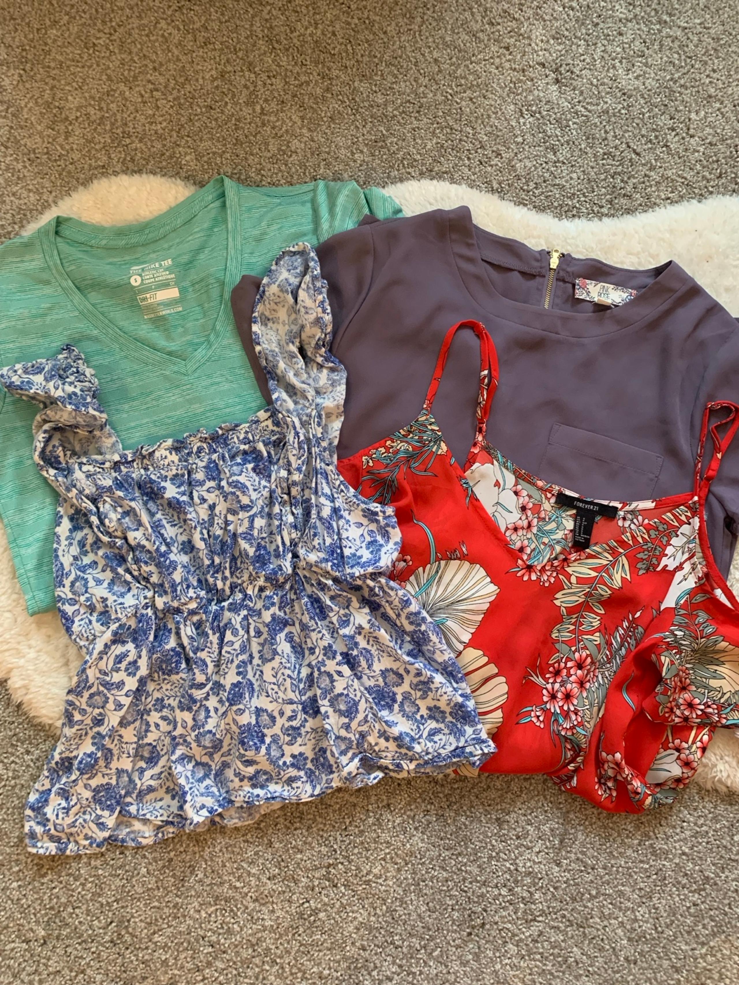 Small summer top bundle