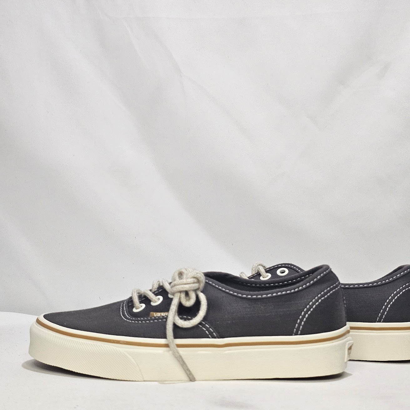 Vans Unisex Authentic Embroidered Check Low-Top Shoes Women Size 6 NWT
