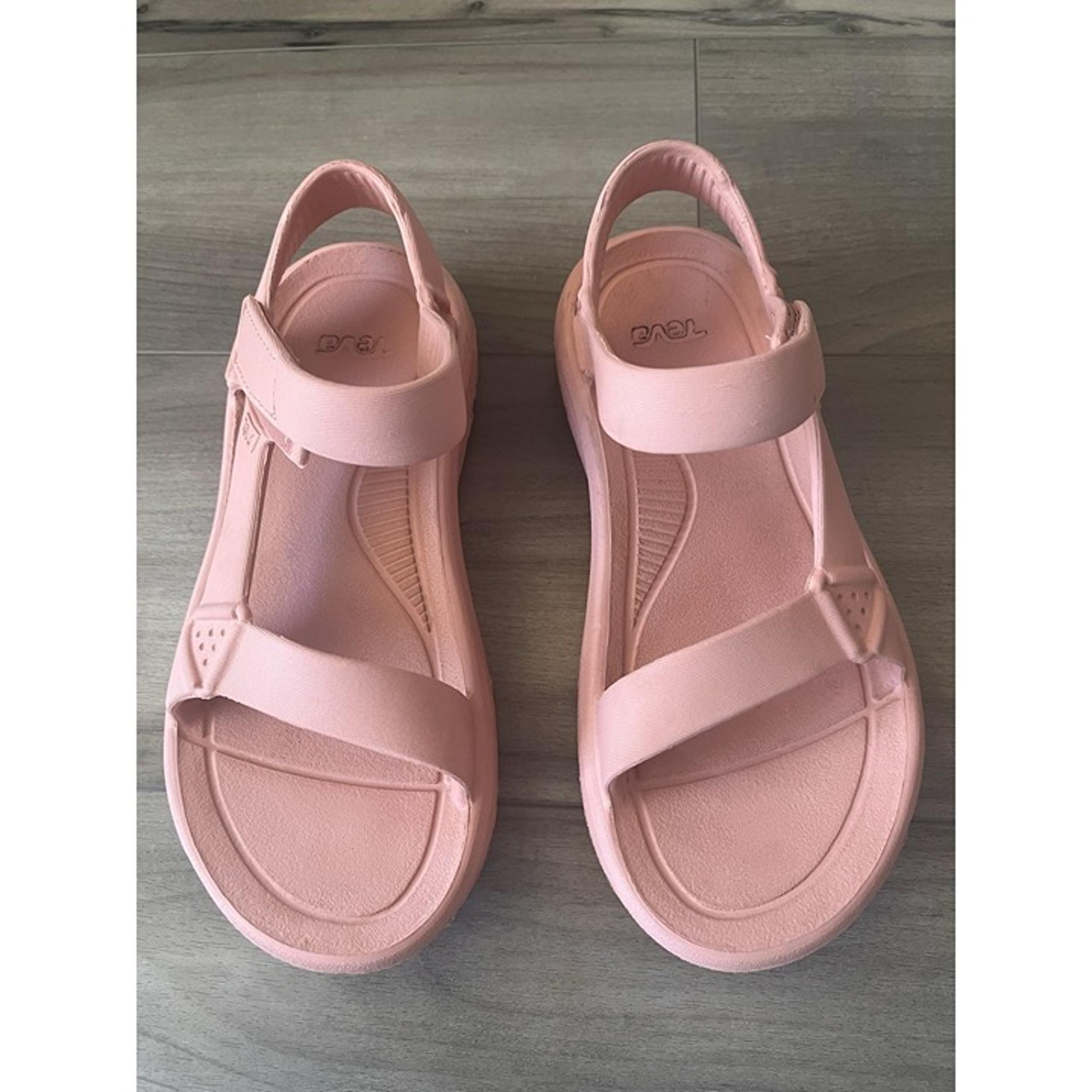 Teva Hurricane Drift Sandals Rose Pink Size 7 W7 Beach Sand Water Pool Shower