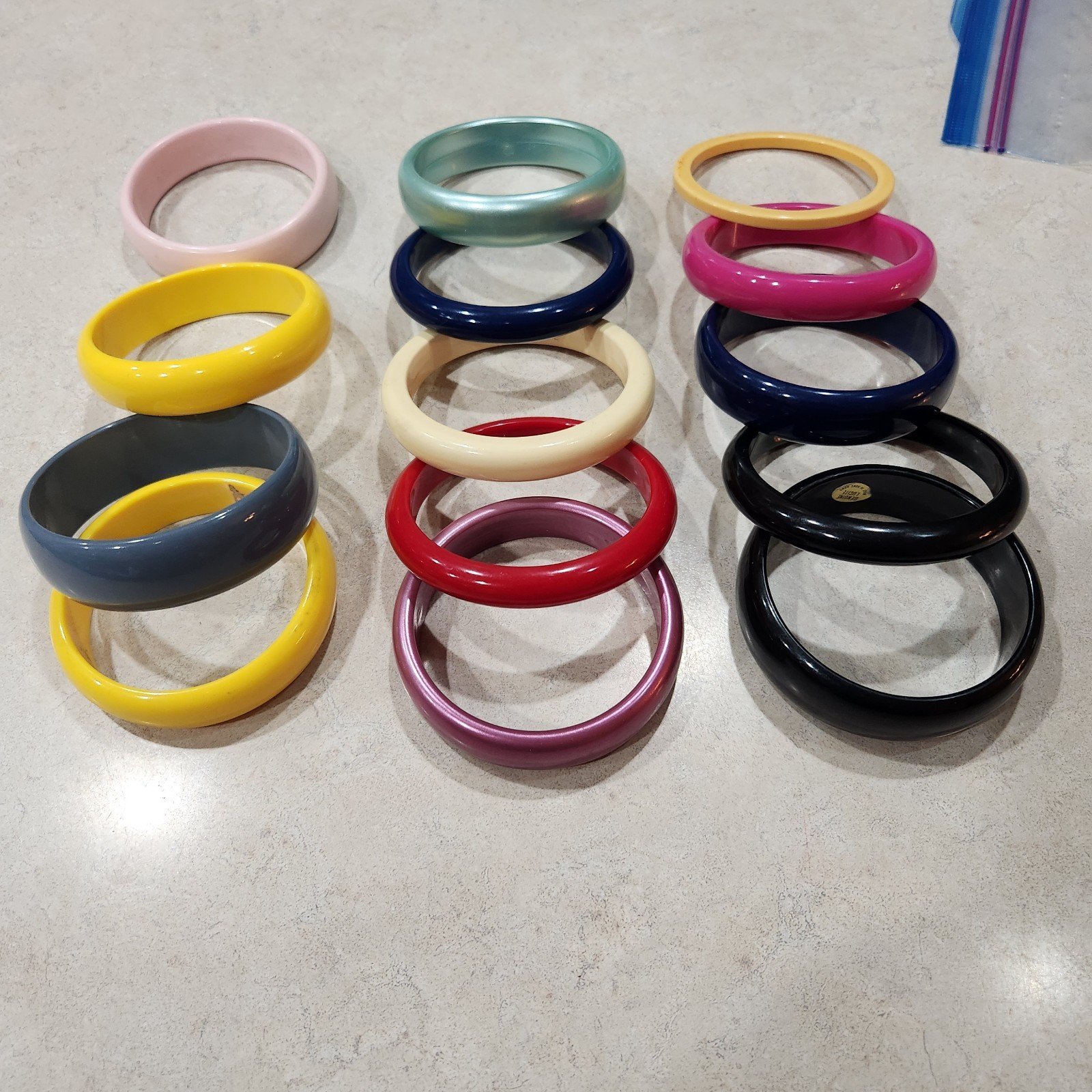 Vintage Bakelite Lucite bangle bracelets. 14-pcs some are stamped. Great shape.