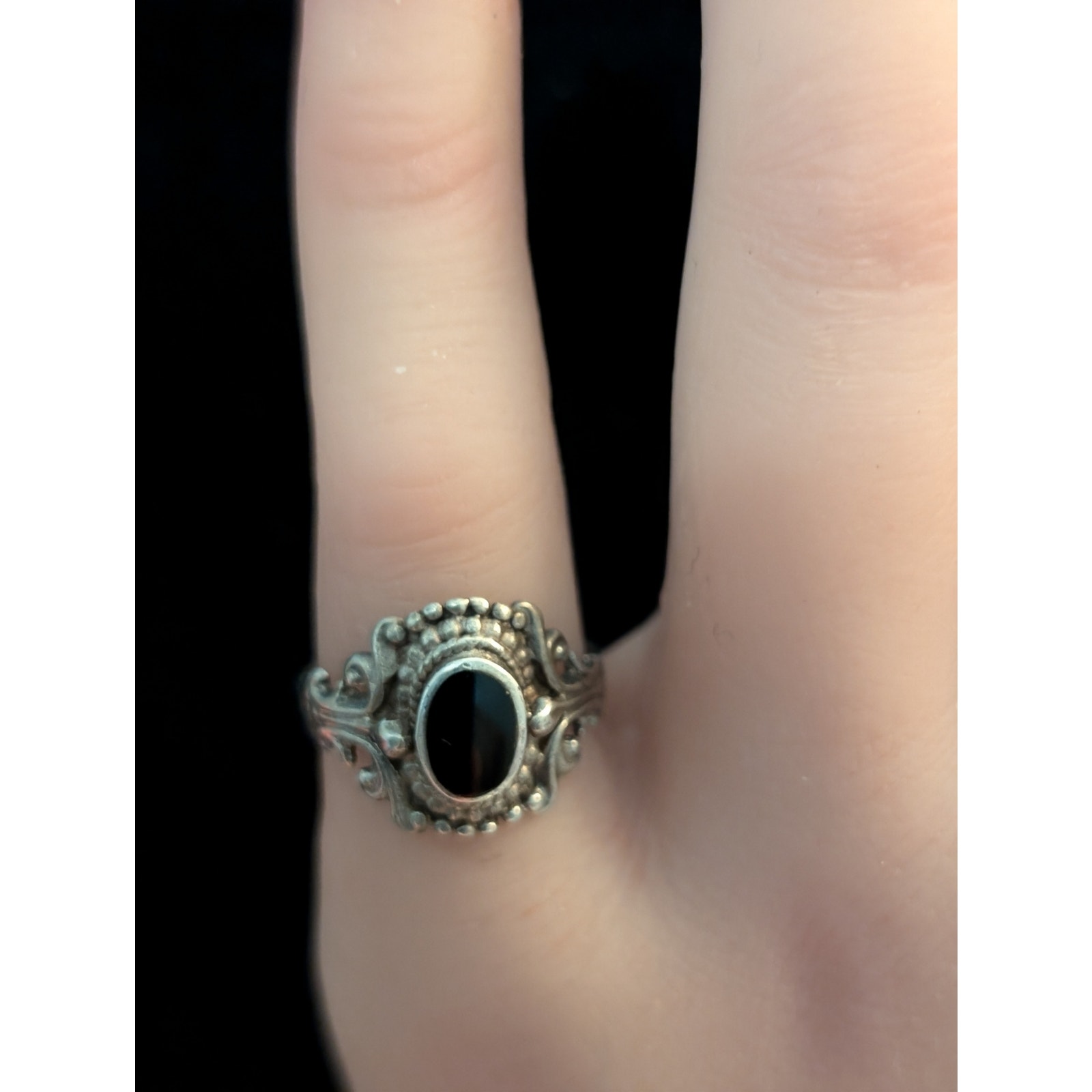 Vintage Bezel Set Black Onyx Beaded Design Sterling Silver Ring Size 5.25