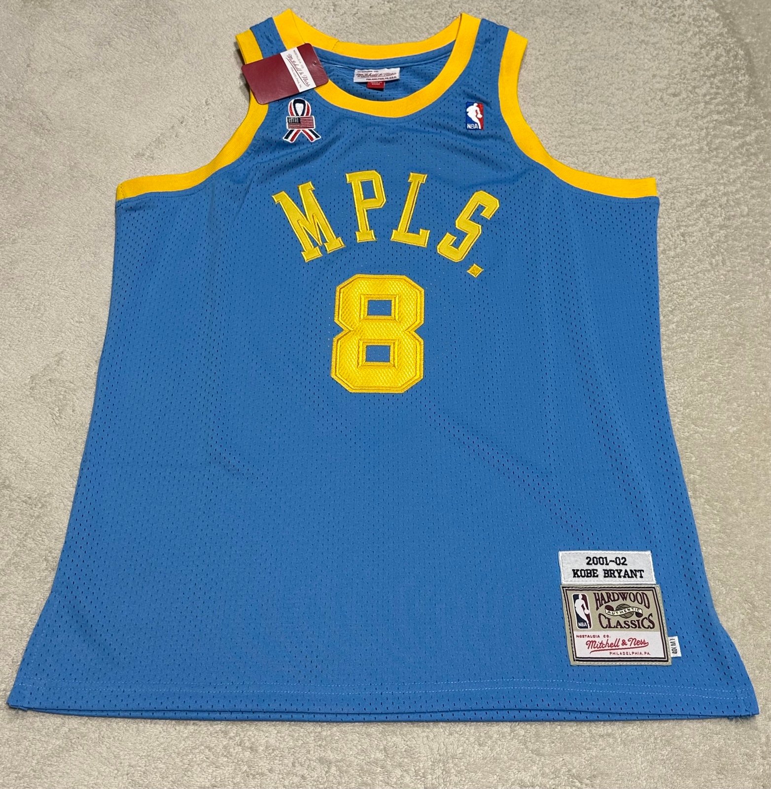 Kobe Bryant Jersey #8 Size Medium