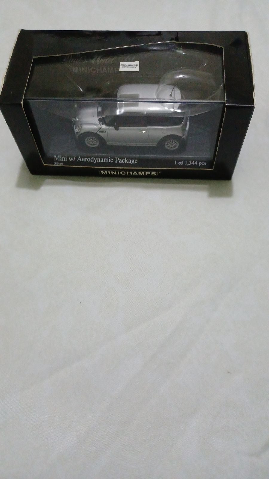 1:43 MINICHAMPS