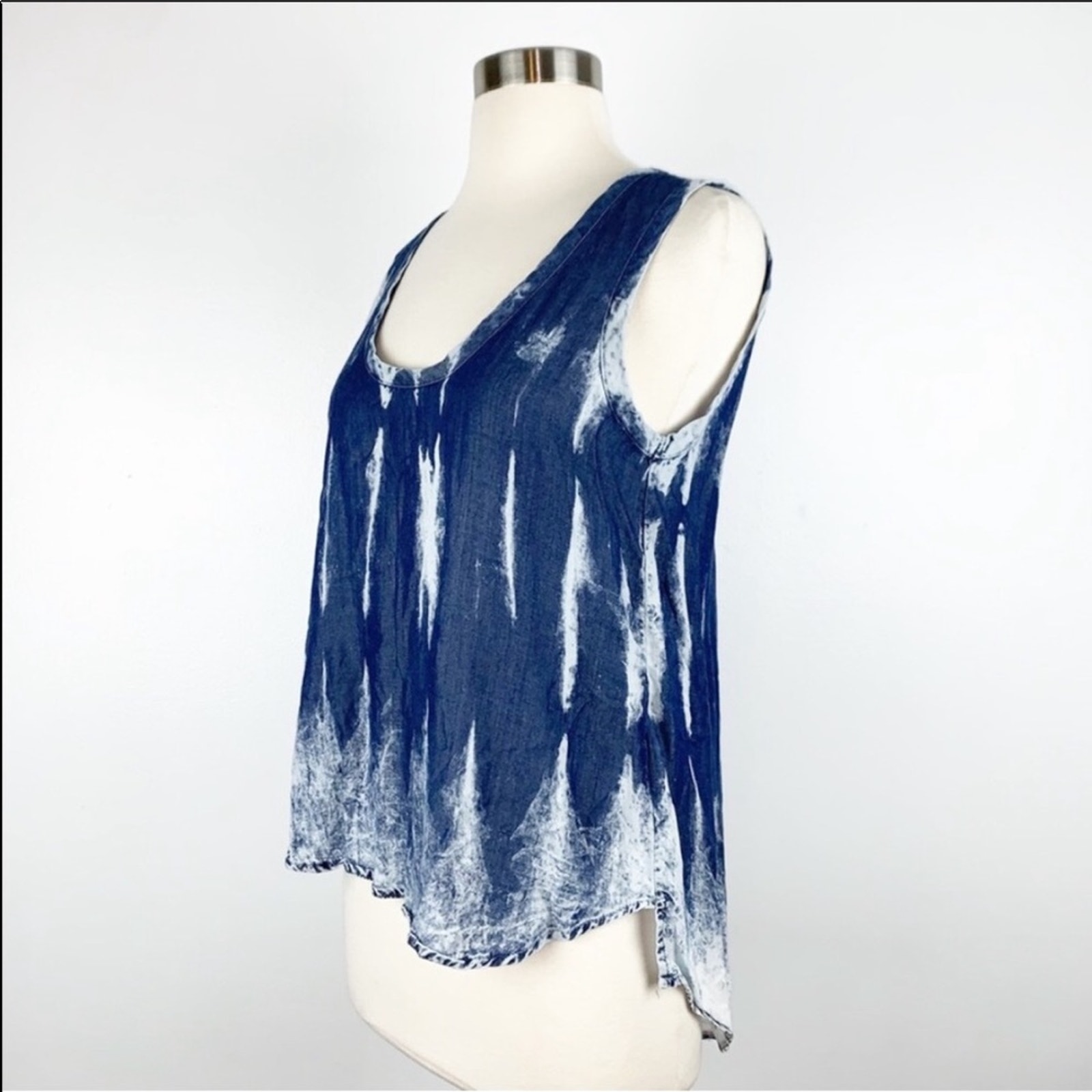 ANTHROPOLOGIE CLOTH & STONE Tie Dye Shibori Blue Denim Tank Top Blouse Shirt XS