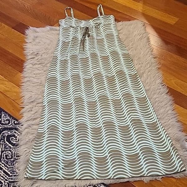 Tommy Bahama viscose stretch light blue and army green design maxi dress