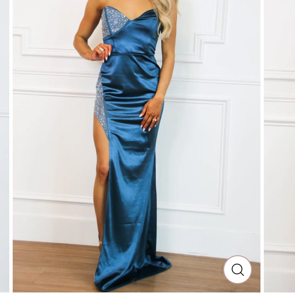 Elegant Blue Strapless Gown with Silver Accents