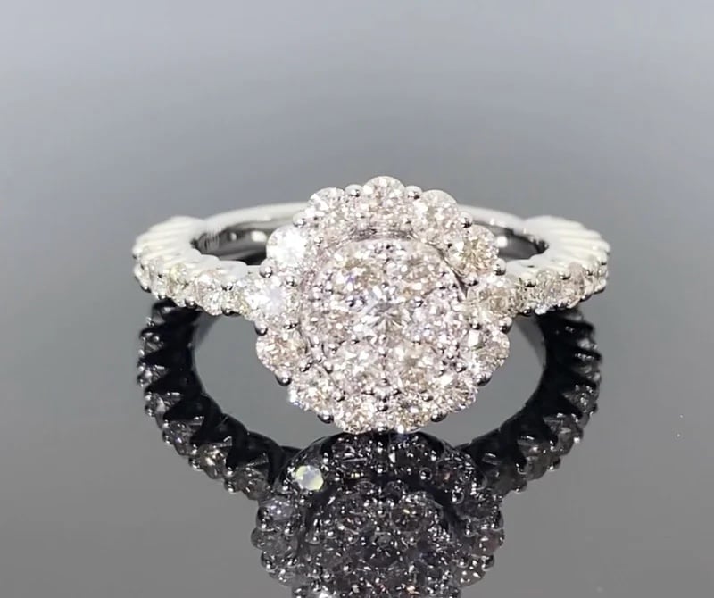 Women's 10k White Gold ring