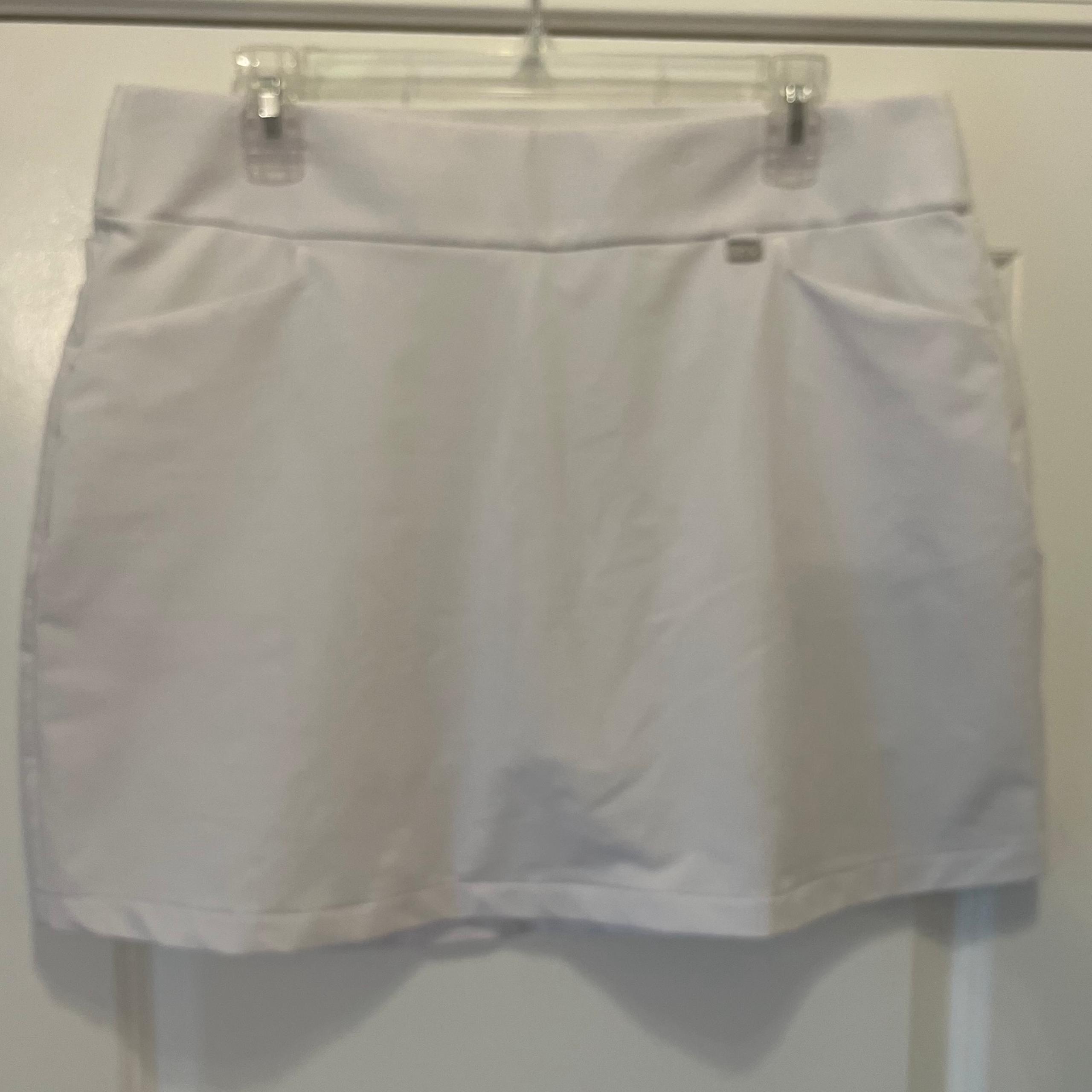 NWOT GREG NORMAN ATHLETIC GOLF SKORT SIZE XL WHITE