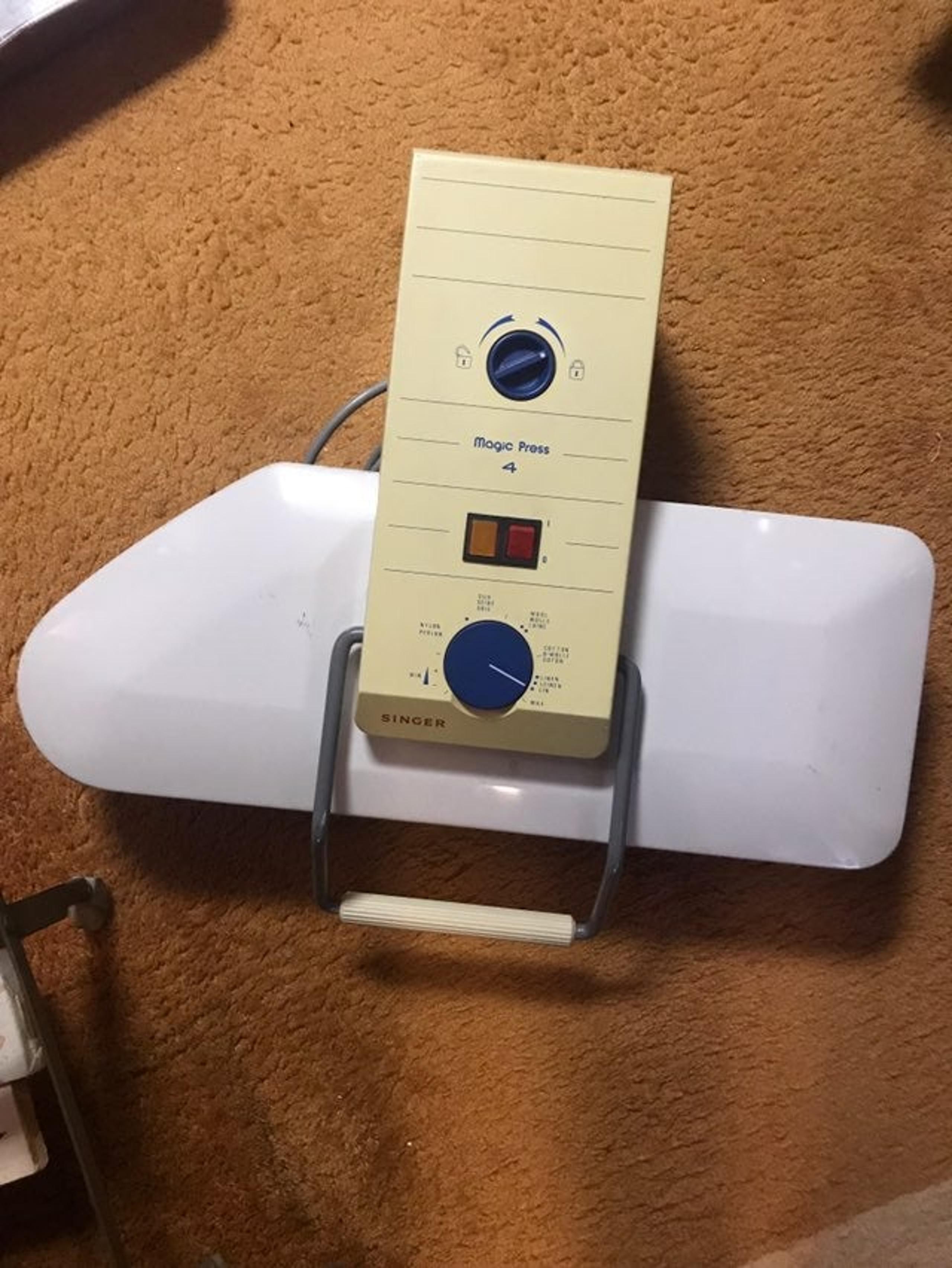 Singer Magic Press 4 Iron Board