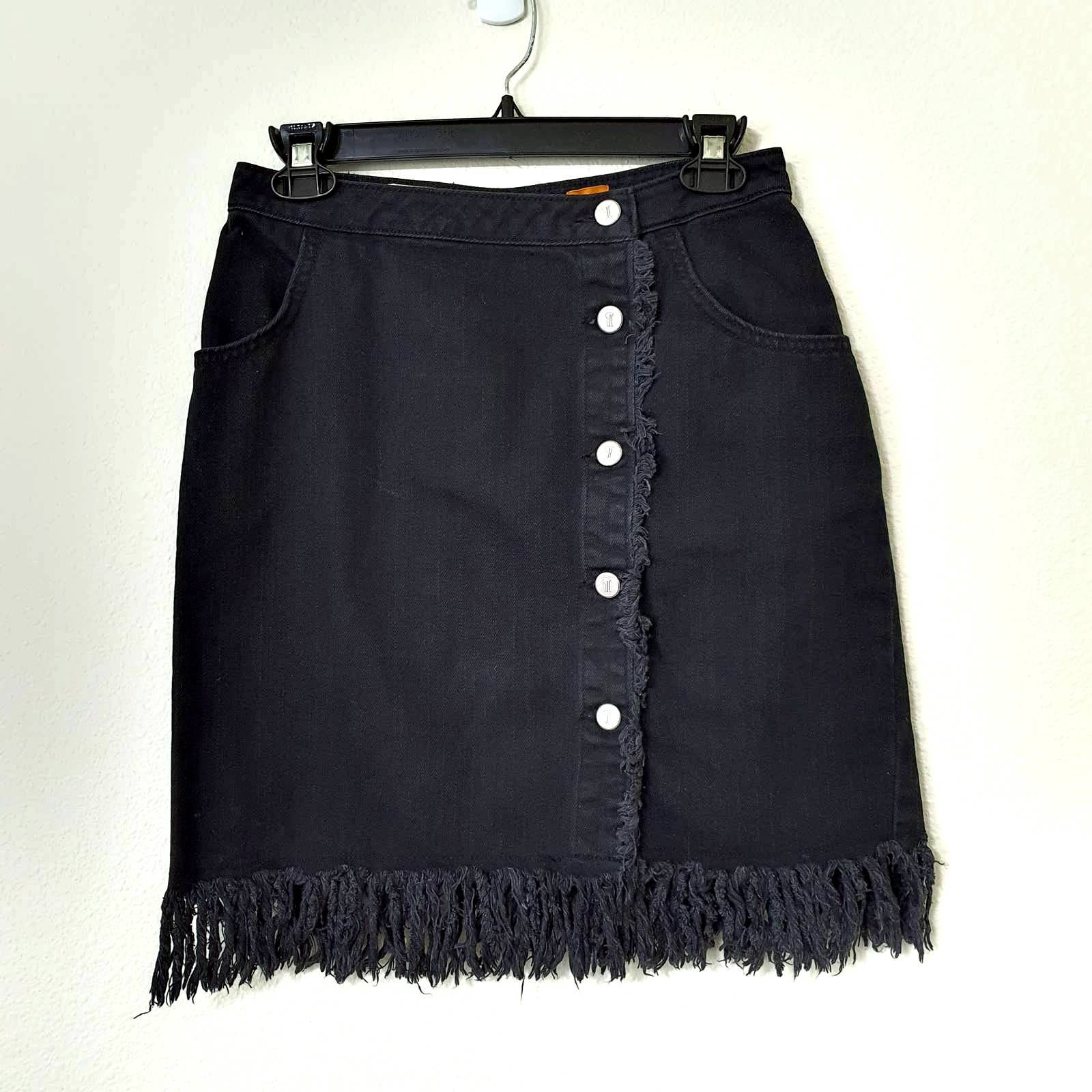 Pilcro & the Letterpress Anthropologie Black Frayed Denim Skirt Women's Size 2
