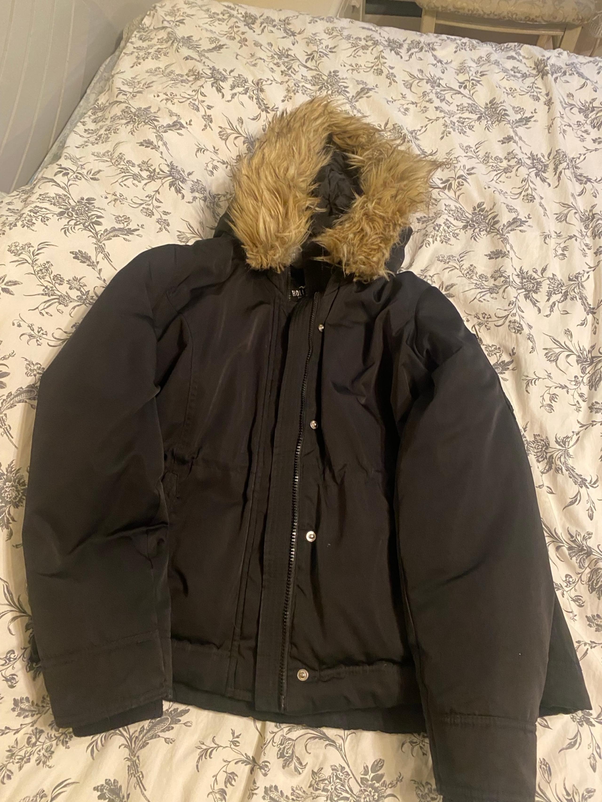 Women’s black hollister winter coat