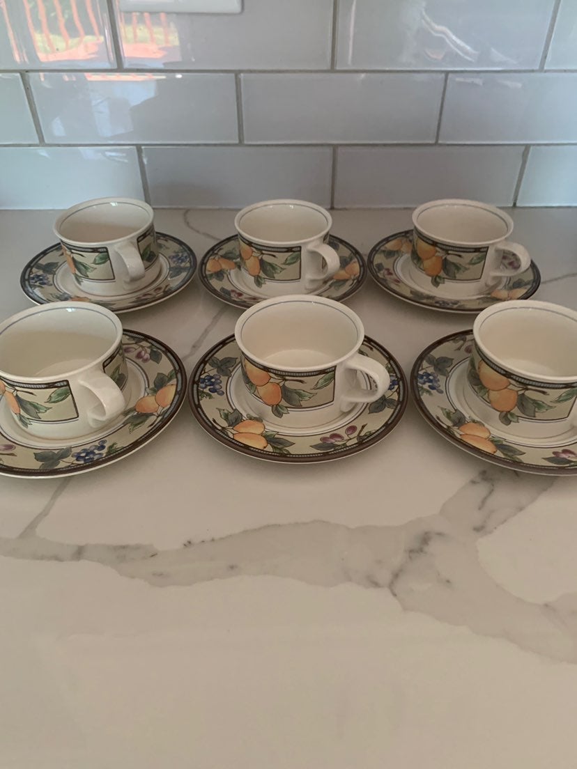 Set of Garden Harvest tea set