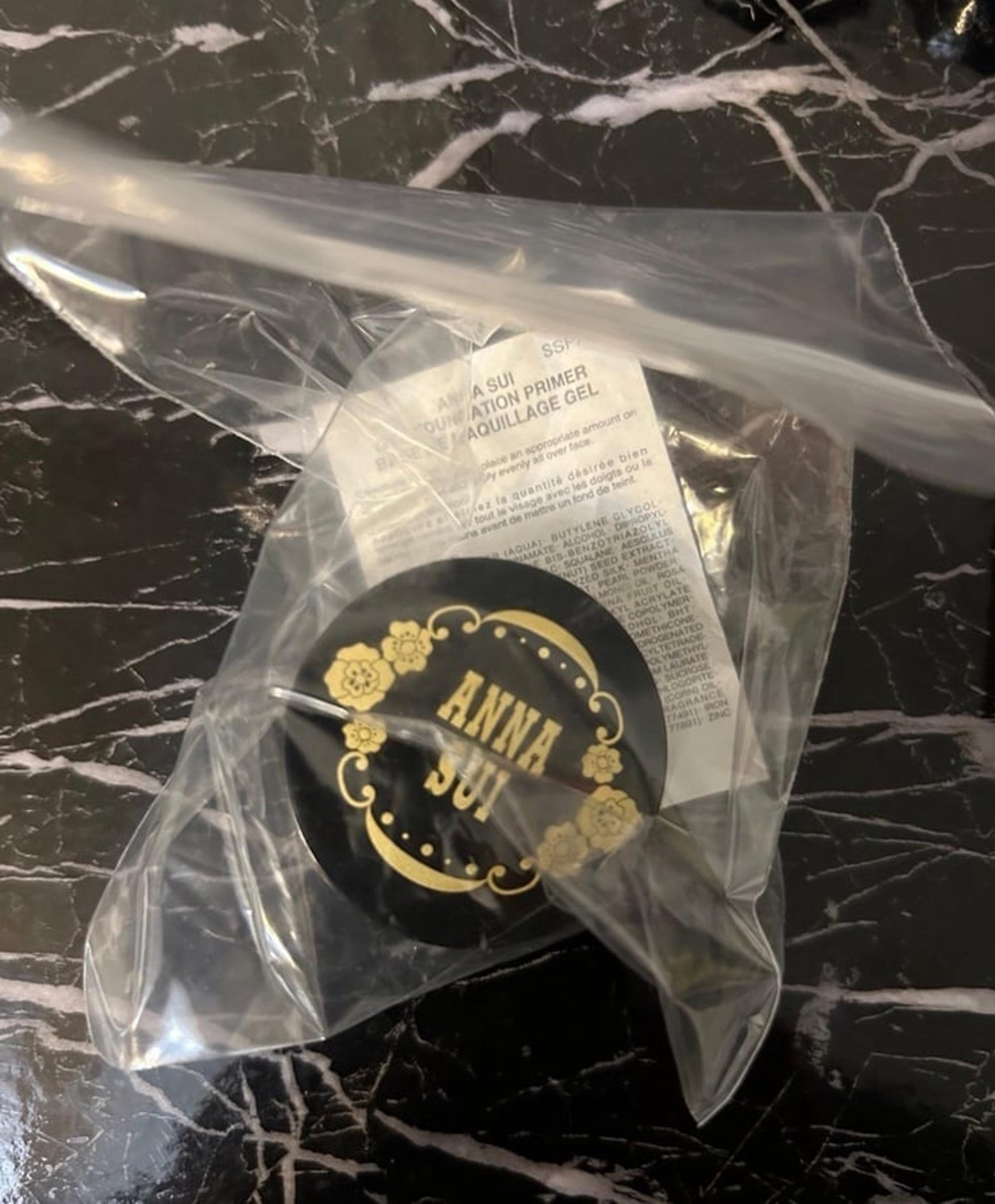 Anna Sui gel foundation primer mini 6ml