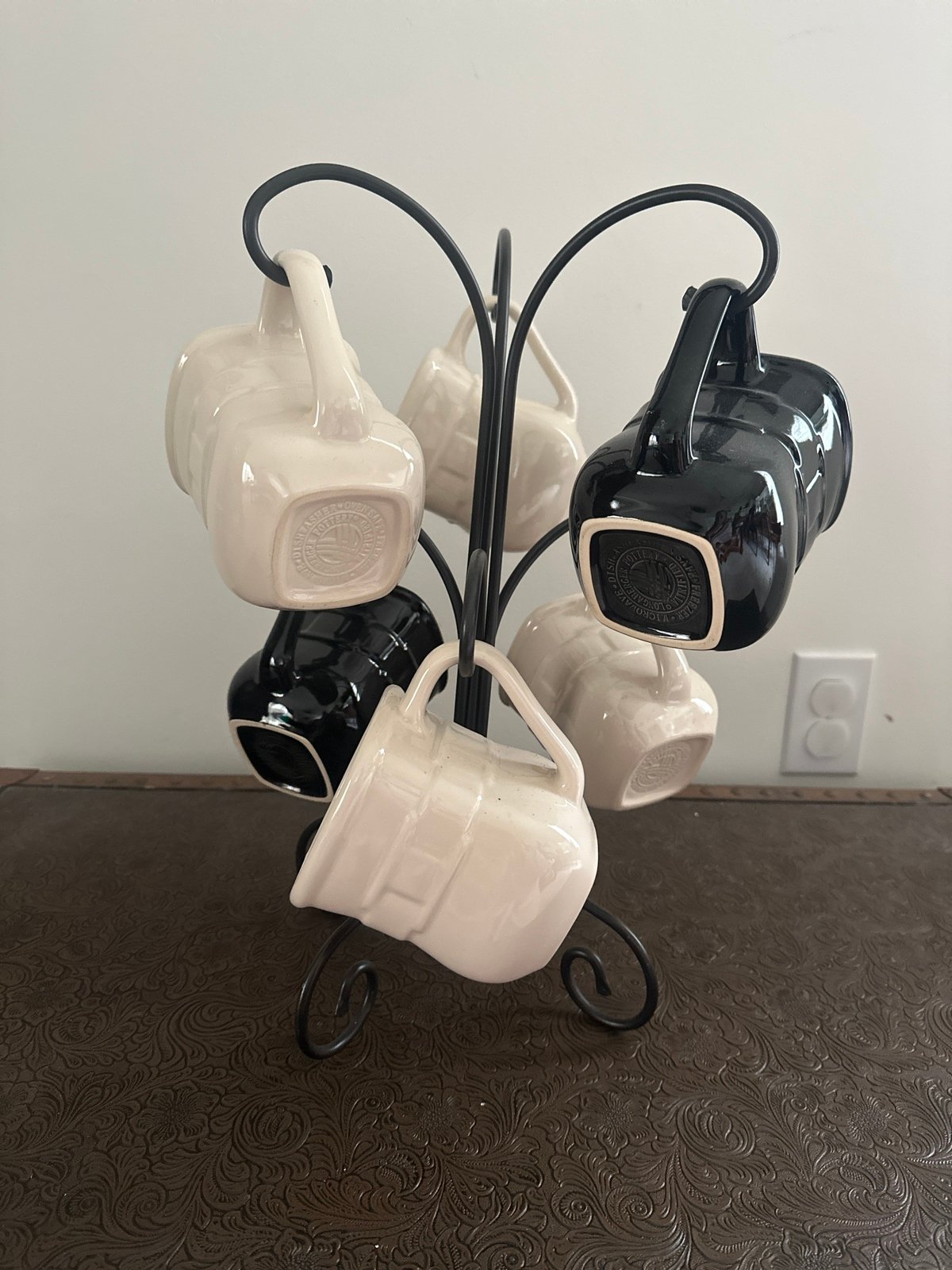 Longaberger mugs and rack
