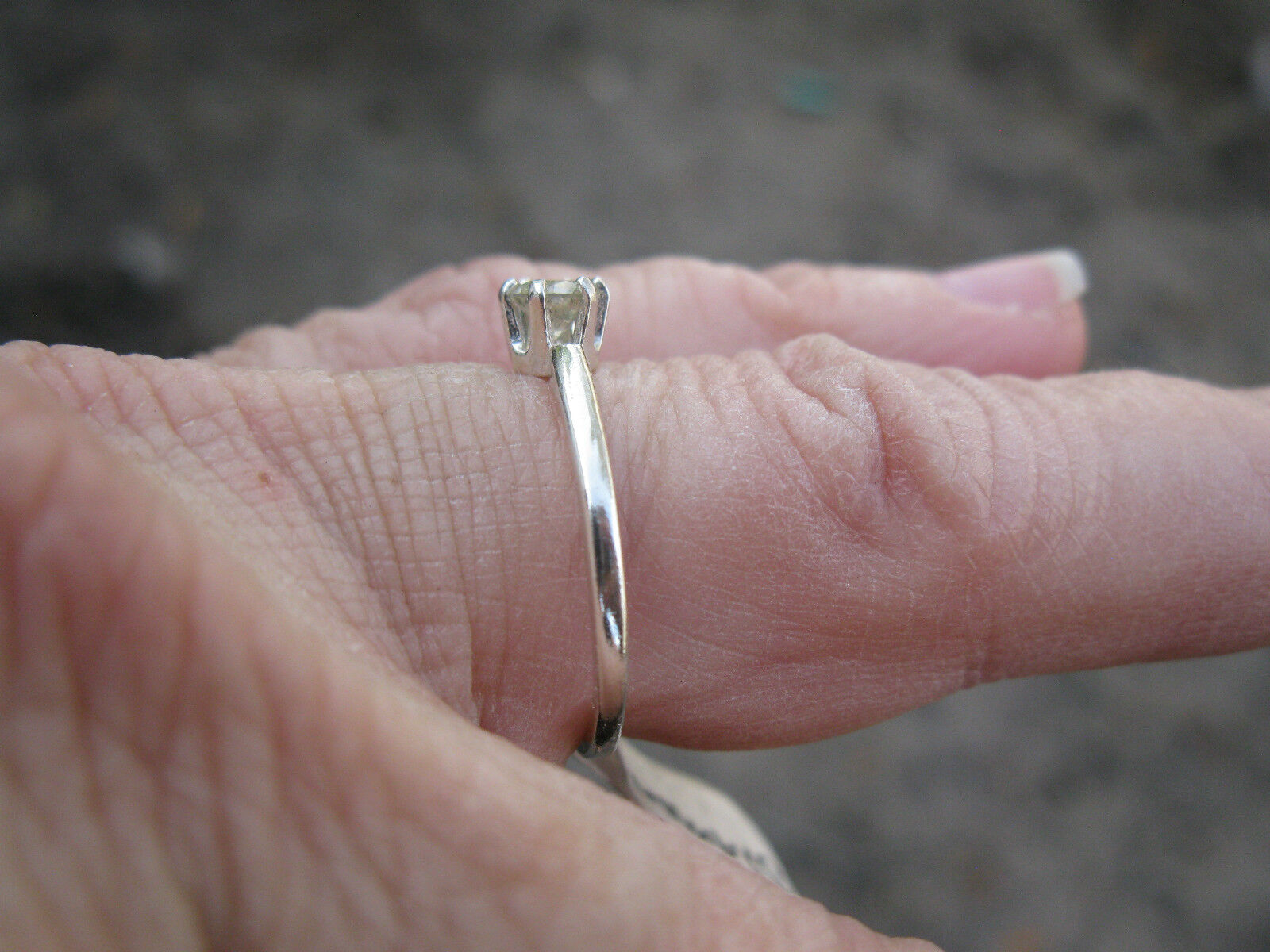 .30ct DIAMOND SOLITAIRE RING,STERLING SILVER, CLEARANCE ITEM, SIZE 6,CERTIFICATE