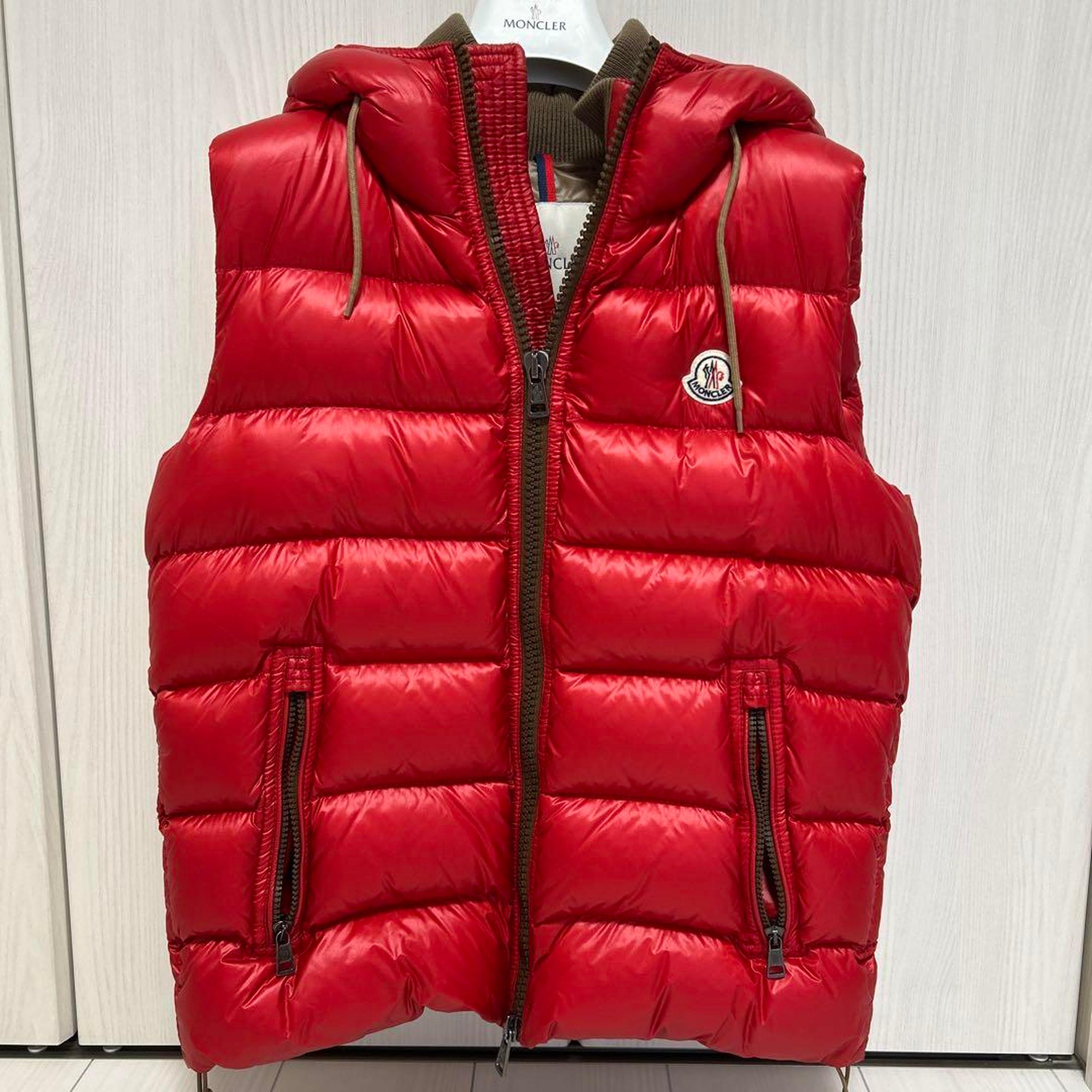 Moncler Down Vest Bartolomeo