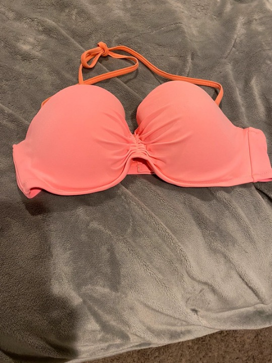 peach tone bathing suit top 36 C