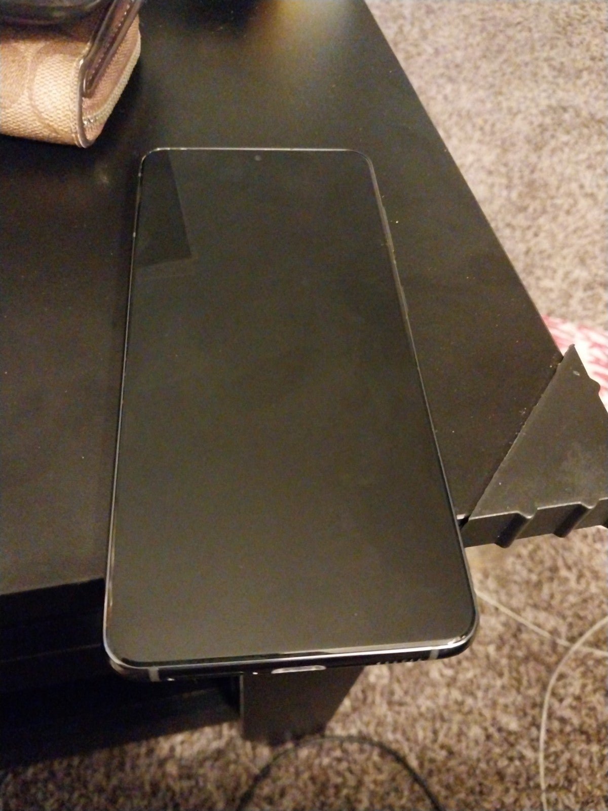 Samsung Galaxy S21 5G in Phantom Black