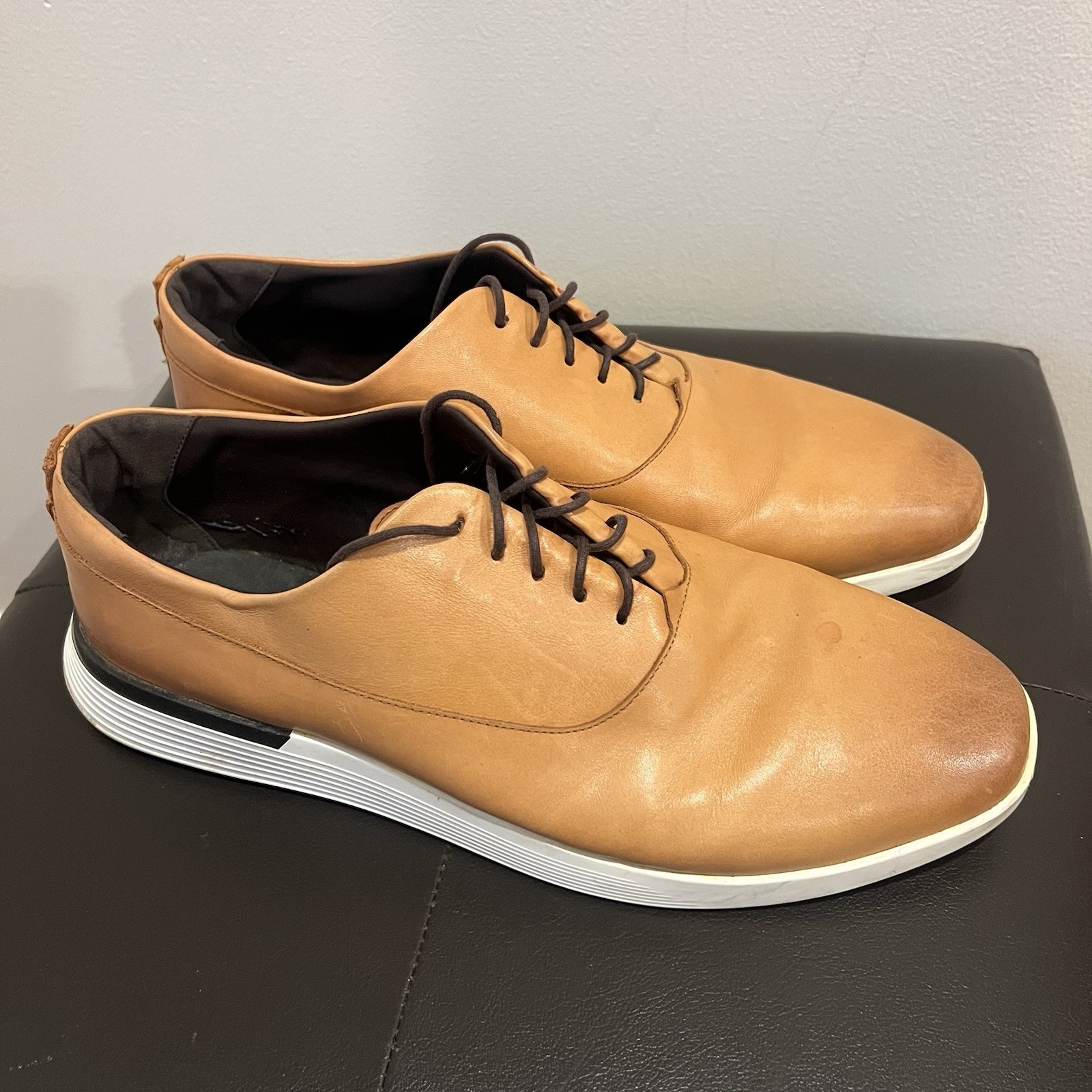 Wolf & Shepherd Men's Crossover Wingtip Honey Leather Dress Shoes Size 13 M