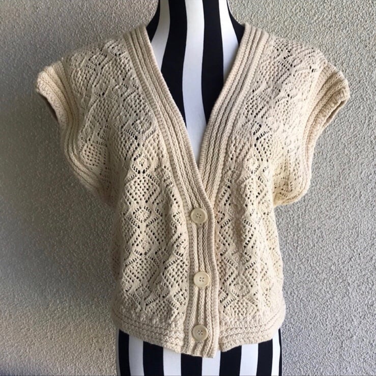 Sweater vest