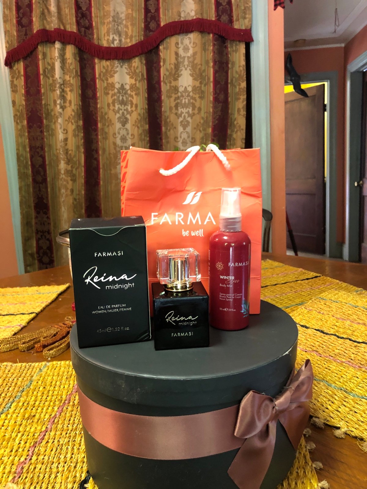 Farmasi set with free bear