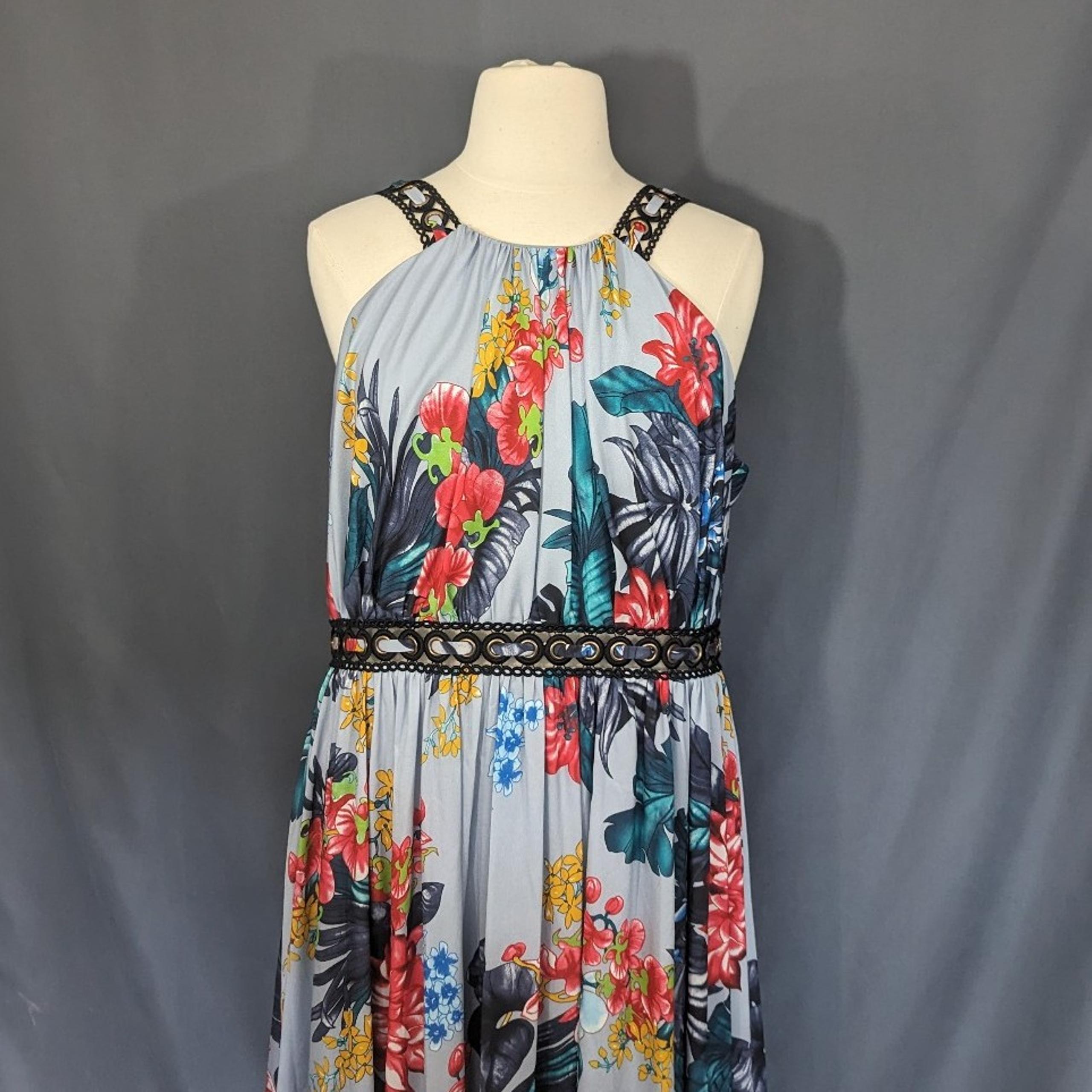 Badgley Mischka Floral Grommet Dress