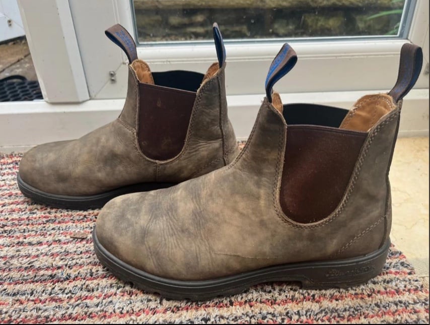 Blundstone Rustic Brown leather chelsea boots