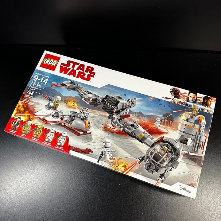 02555- lego 75202 defense of crait star wars episode 8