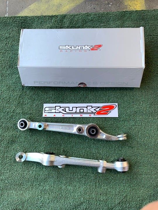 Skunk2 88-91 Honda Civic Front Lower Control Arm - Hard Rubber Bushing New Set