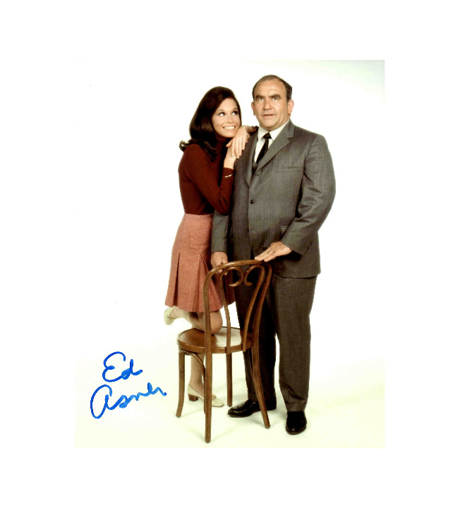 Ed Asner Signed Autographed 8x10 Photo