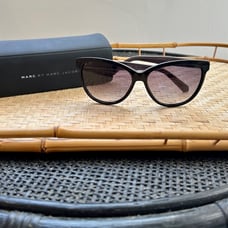 MARC JACOBS cat eye sunglasses for women
